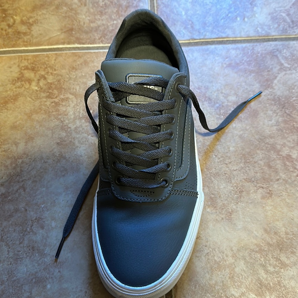 Men’s leather vans with ortholite insert